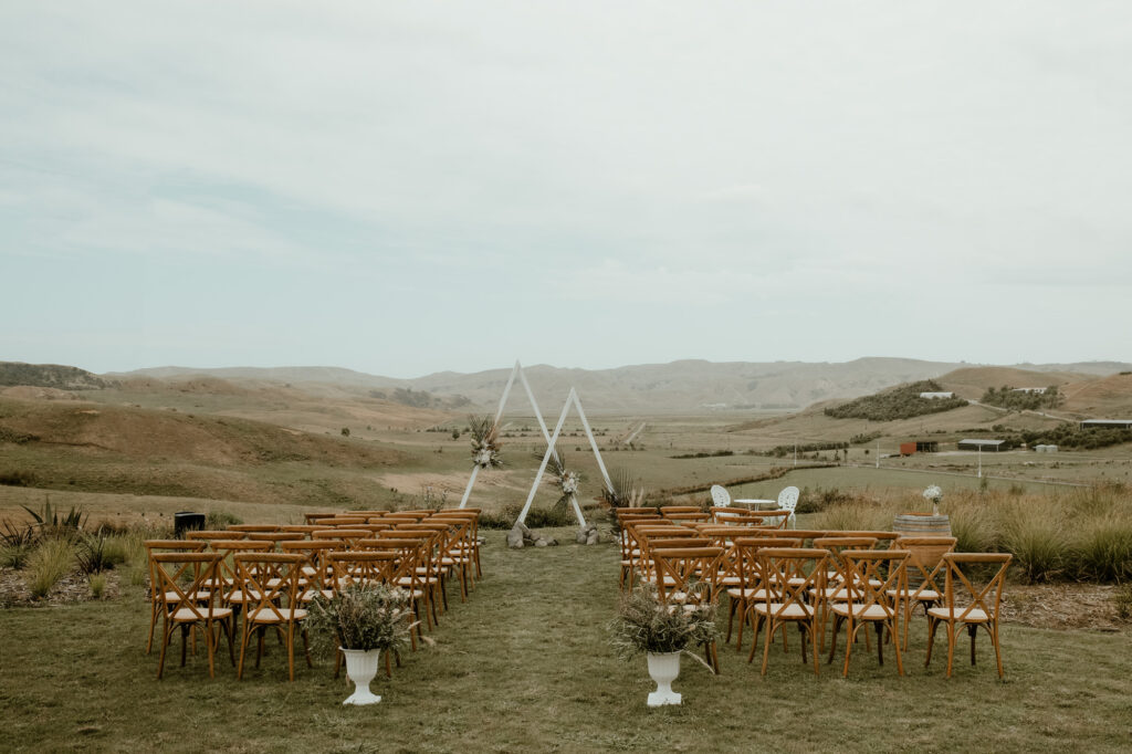 outdoor-ceremony-te-karaka-lodge-waikato